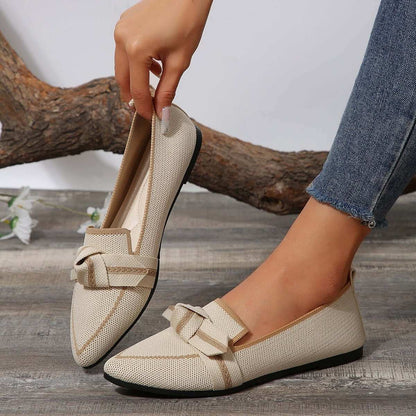 Bow Contrast Trim Point Toe LoafersThe Bow Contrast Trim Point Toe Loafers are a must-have for any fashion-forward individual. Made from high-quality polyester, these flats boast unparalleled comfort ShoesPlush Fashion ShopPlush Fashion ShopBow Contrast Trim Point Toe Loafers